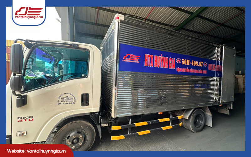 Xe tải Vận tải Huỳnh Gia