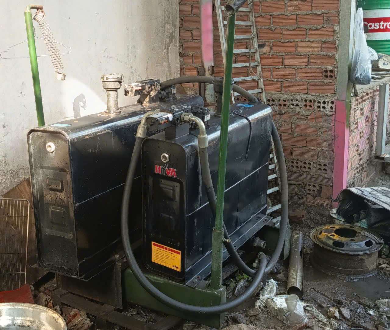 Cặp bình dầu thuỷ lực Hywa 211 lít + 151 lít