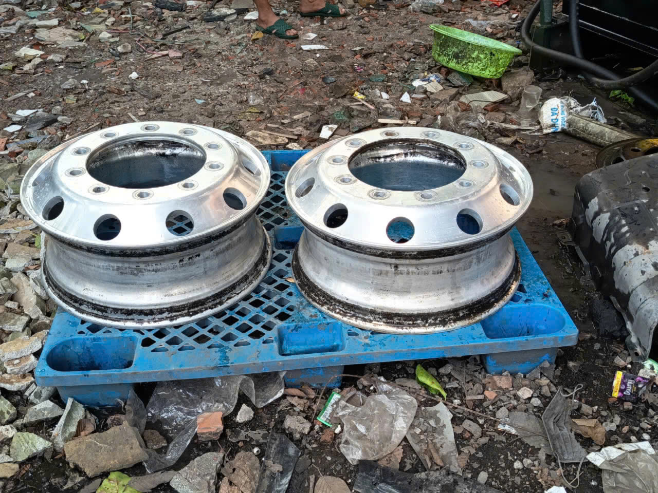 Cặp mâm nhôm cũ
